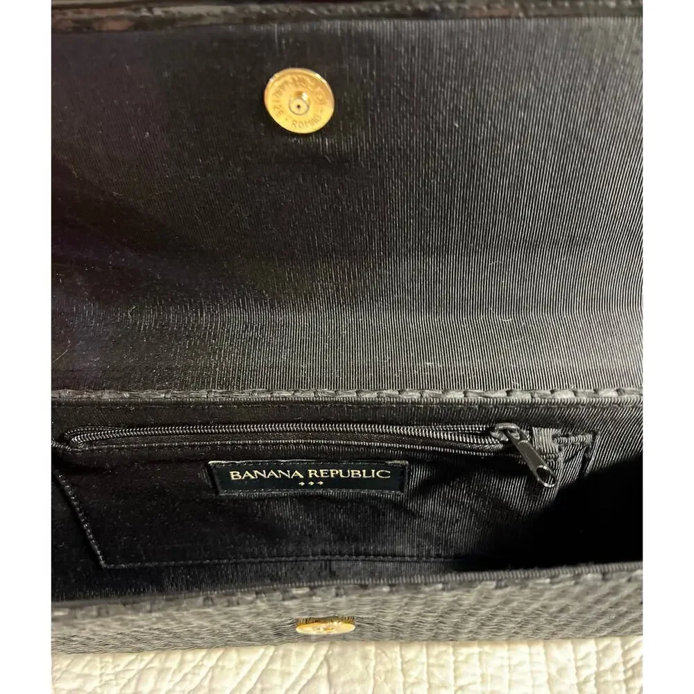 Vintage Banana Republic Clutch - Picture 4 of 6